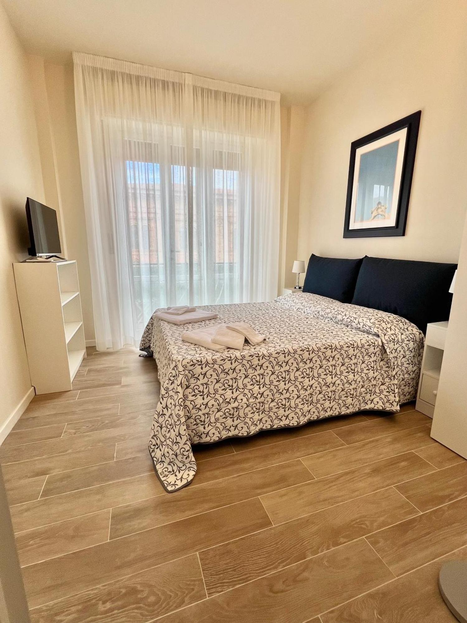 F&F Rooms Пиза Екстериор снимка
